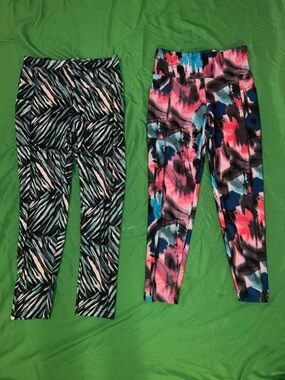 Bally Multi-Color Abstract & Teal Zebra Active Leggings Duo Size Large